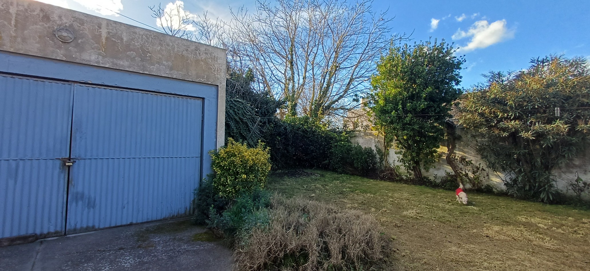 VENTA 3 AMB CON AMPLIO PARQUE
