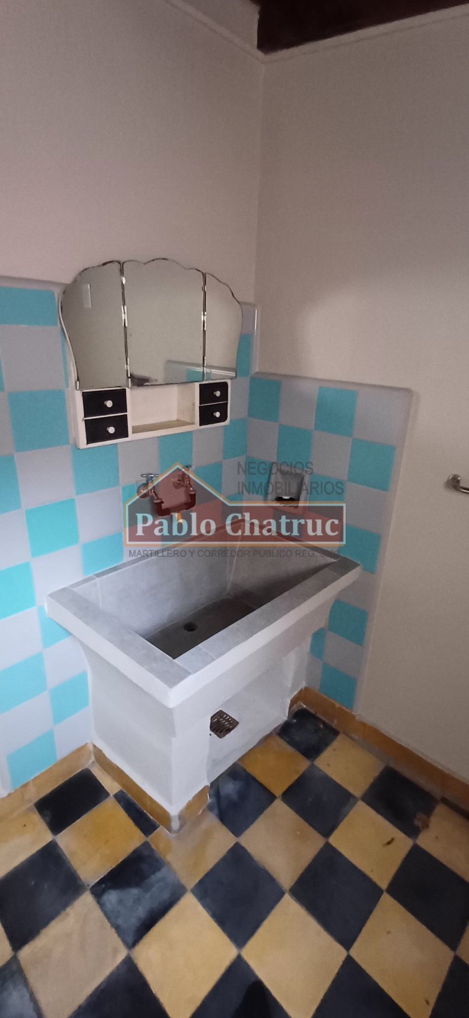 ALQUILER 24 MESES CASA TRES AMBIENTES